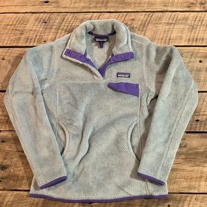 Patagonia fleece pullover. Women size small. Gray and purple.